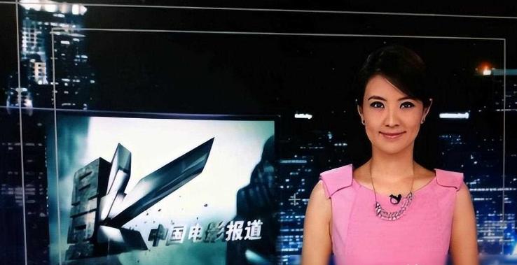 央视的美女主持涂经纬，不但活跃在荧屏上，还在专业上不断进取