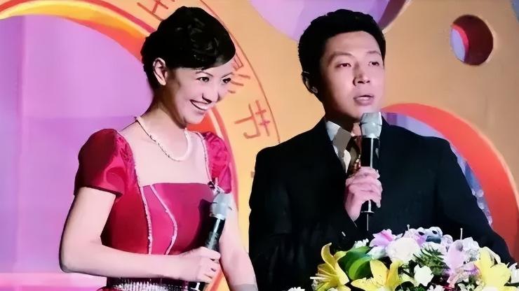 央视的美女主持涂经纬，不但活跃在荧屏上，还在专业上不断进取