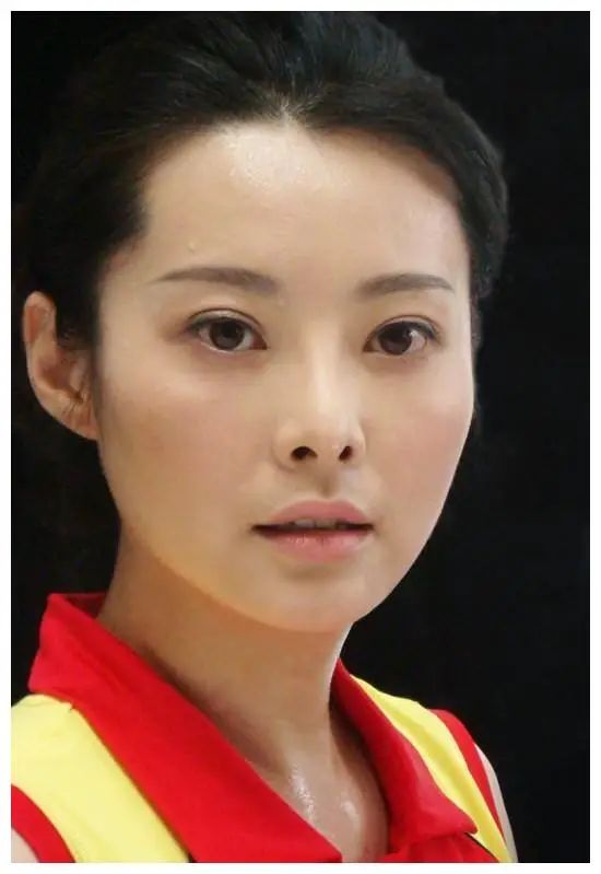 袁立 和张怡宁老公同居12年，分手后三婚两离，如今过的怎么样？
