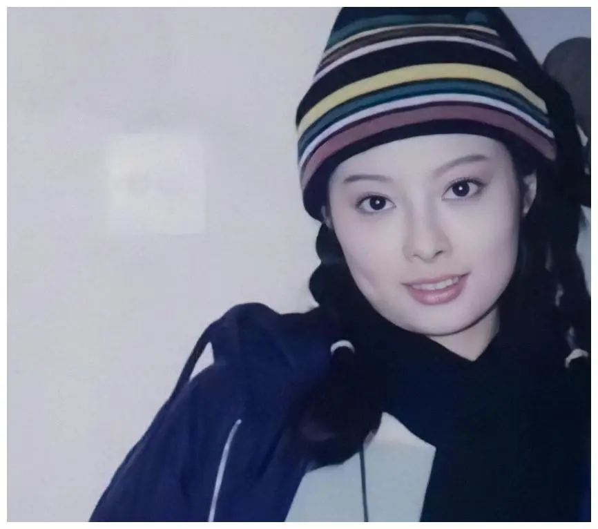 袁立 和张怡宁老公同居12年，分手后三婚两离，如今过的怎么样？
