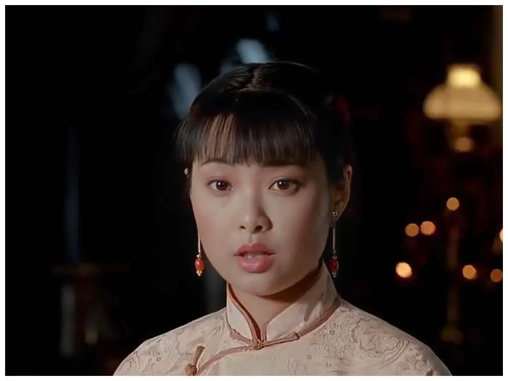 袁立 和张怡宁老公同居12年，分手后三婚两离，如今过的怎么样？