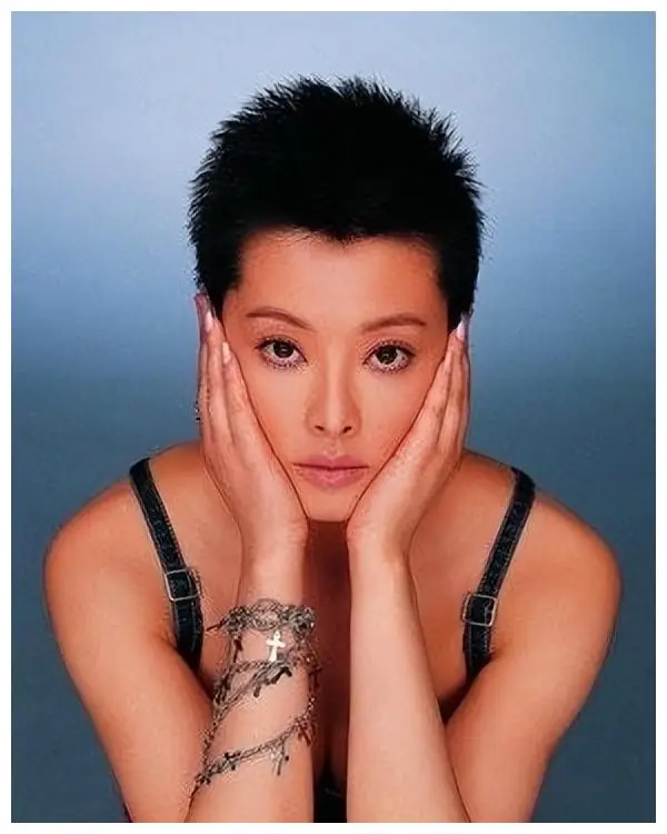 袁立 和张怡宁老公同居12年，分手后三婚两离，如今过的怎么样？