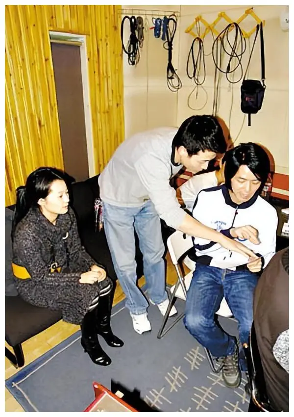袁立 和张怡宁老公同居12年，分手后三婚两离，如今过的怎么样？