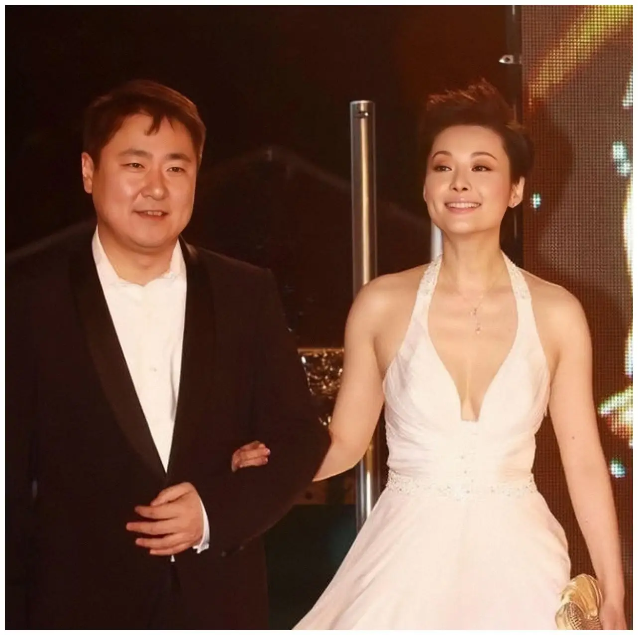 袁立 和张怡宁老公同居12年，分手后三婚两离，如今过的怎么样？