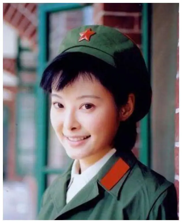 袁立 和张怡宁老公同居12年，分手后三婚两离，如今过的怎么样？