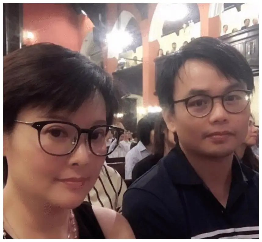 袁立 和张怡宁老公同居12年，分手后三婚两离，如今过的怎么样？