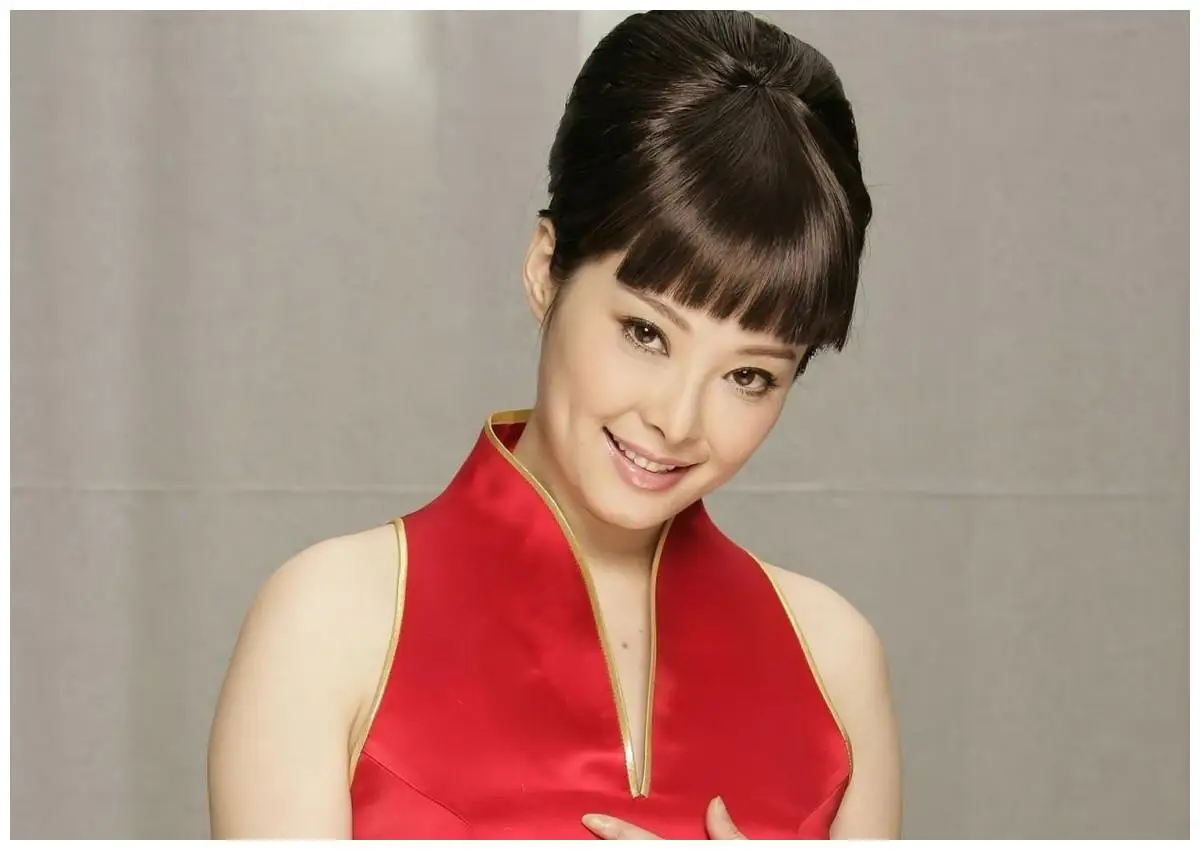 袁立 和张怡宁老公同居12年，分手后三婚两离，如今过的怎么样？