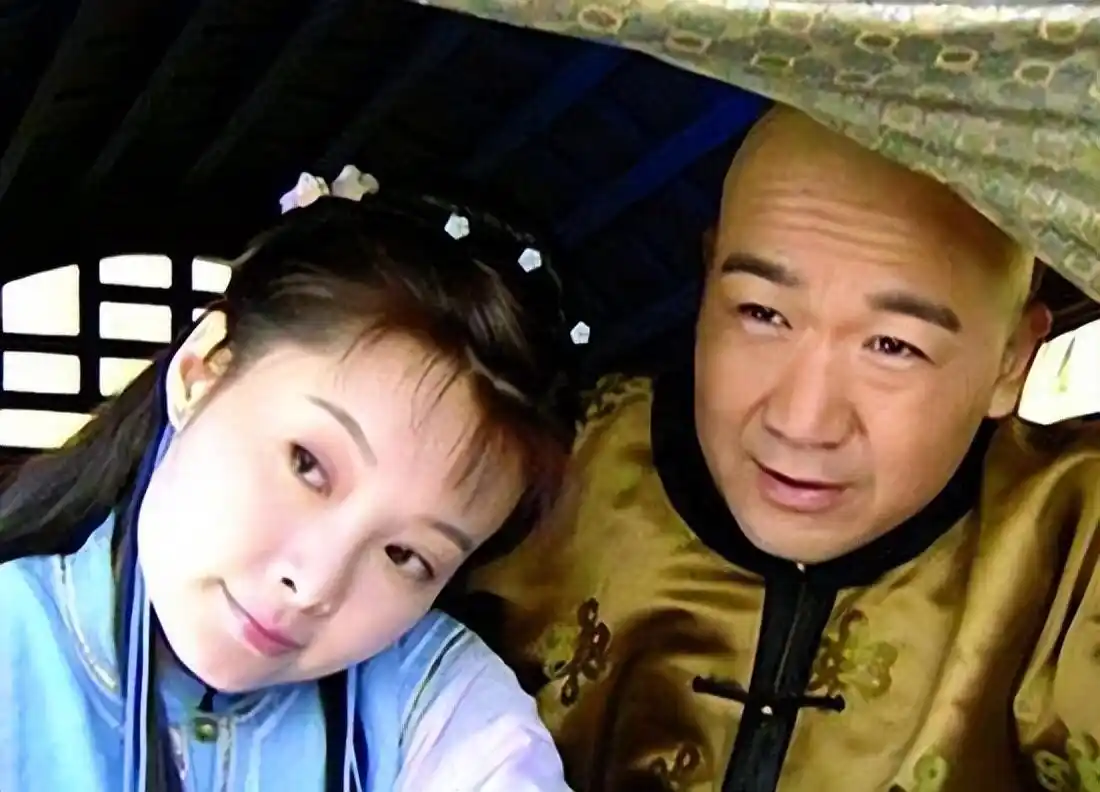 袁莉与相恋12年的徐威分手后却成了婚姻疯子，三婚两离个个独特