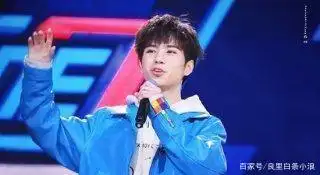 当时，《变形计》中的“小正太”杨桐变成了学霸