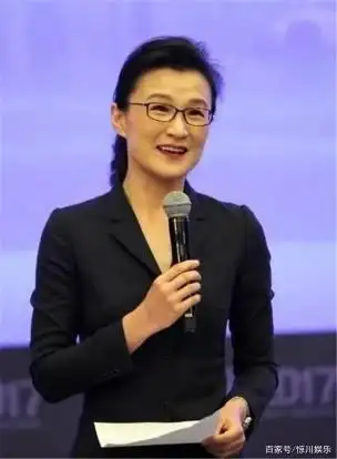 “犀利名嘴”董倩：因“太冷血”被骂滚出央视，她经历了什么？