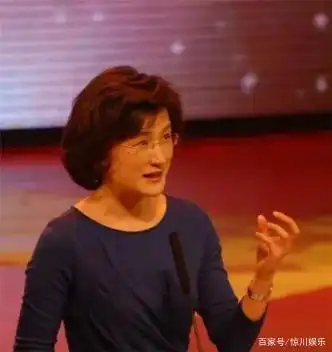 “犀利名嘴”董倩：因“太冷血”被骂滚出央视，她经历了什么？