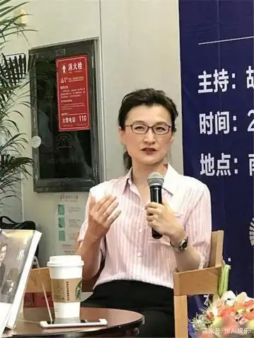 “犀利名嘴”董倩：因“太冷血”被骂滚出央视，她经历了什么？