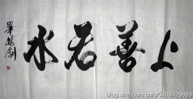 老毕皈依佛门?出门遮颜头发掉不少，面容憔悴身体大不如从前