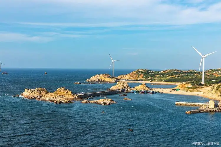 平潭旅游必去十大景点：从风车田到蓝眼泪，解锁海蚀奇观的浪漫密码