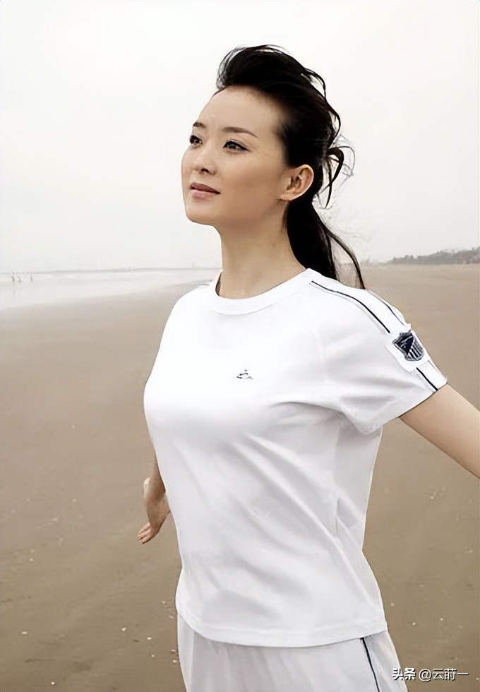 王艳终于熬出头,婆婆去世、儿子转性、老公失联,郭德纲的话应验了