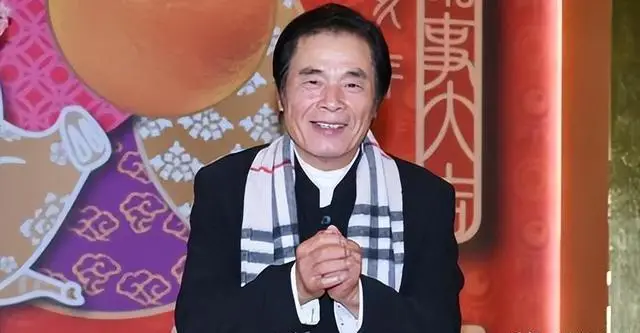6个老婆”同住一屋，每人每月7万零花钱，71岁又娶第七房小娇妻