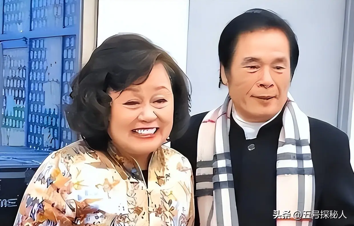 “6个老婆”同住一屋，每人每月7万零花钱，71岁还娶第七房小娇妻