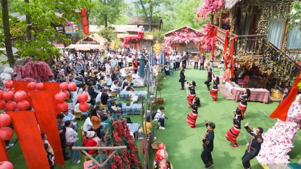 河南西峡：大山深处的旅游“磁场”