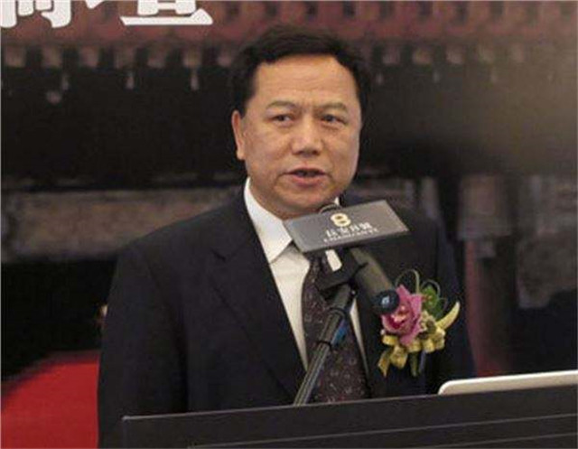 超级巨富：母亲是满清郡主，妻子是“晴格格”，豪宅在紫禁城旁边
