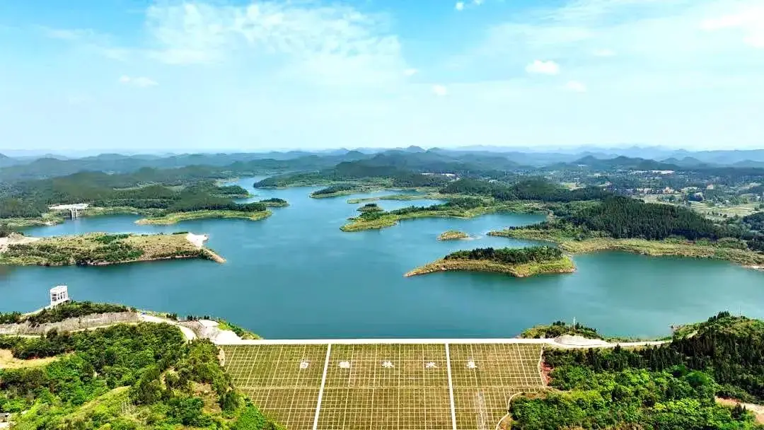 铿锵的步履，精彩的答卷——遂宁建市四十周年之蓬溪县发展纪实