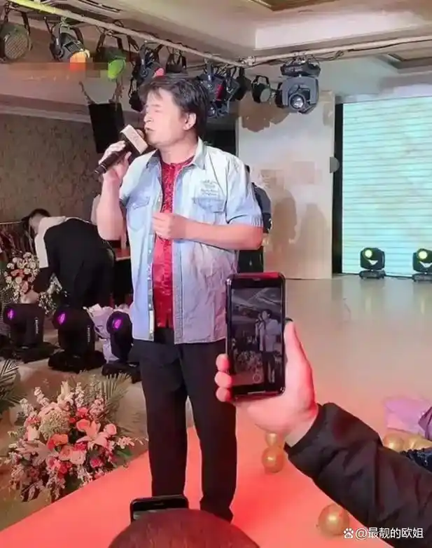 毕福剑现状曝光，离开央视九年，从事多项副业，早已衣食无忧