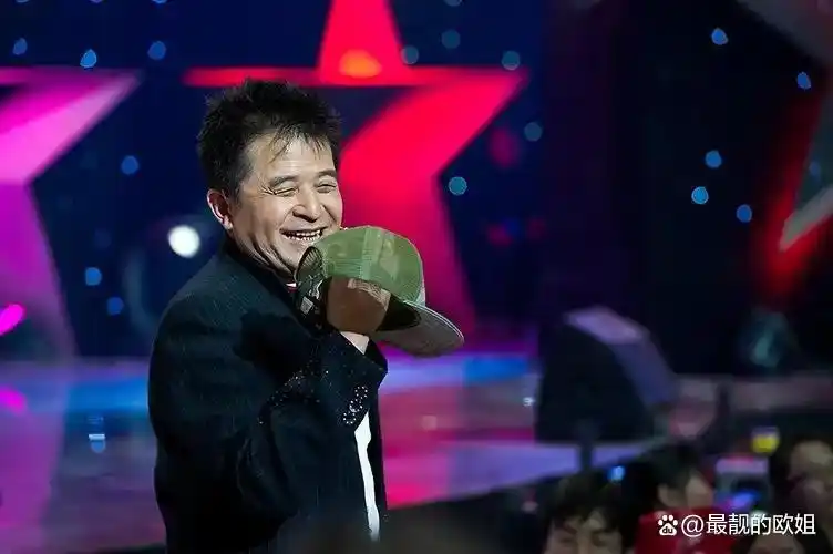 毕福剑现状曝光，离开央视九年，从事多项副业，早已衣食无忧