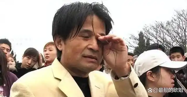 毕福剑现状曝光，离开央视九年，从事多项副业，早已衣食无忧