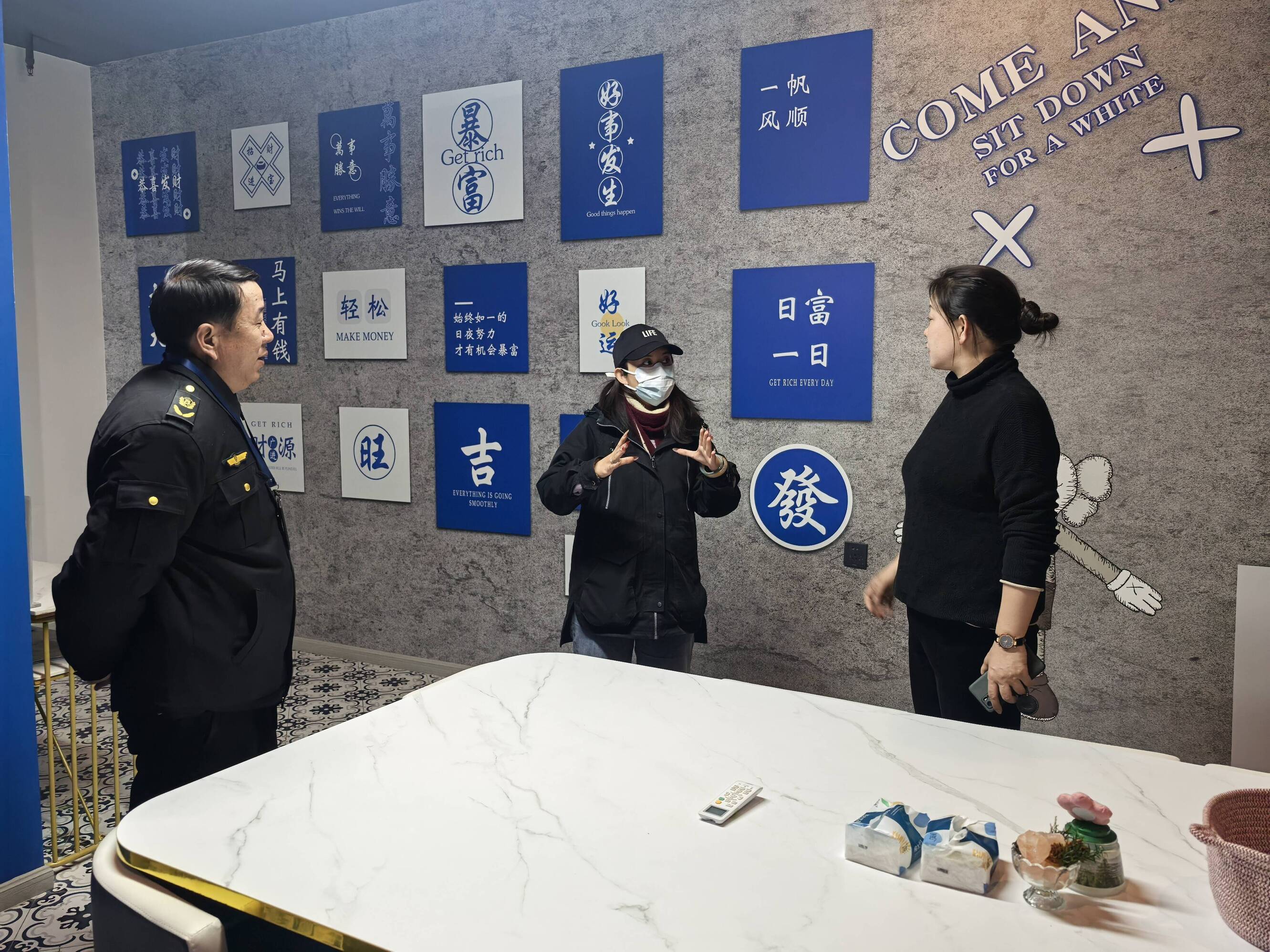 楚雄州市联合开展节前“扫黄打非”专项检查行动