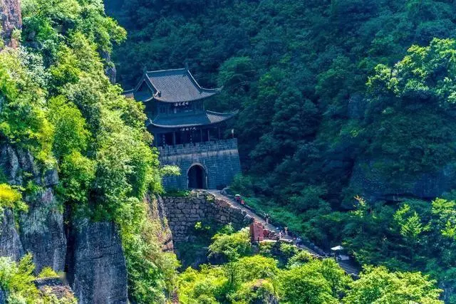 此生必去的天下第一关！剑门关旅游攻略，走过剑门关，人生无难关