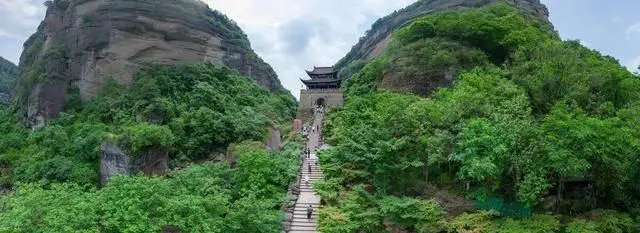 此生必去的天下第一关！剑门关旅游攻略，走过剑门关，人生无难关