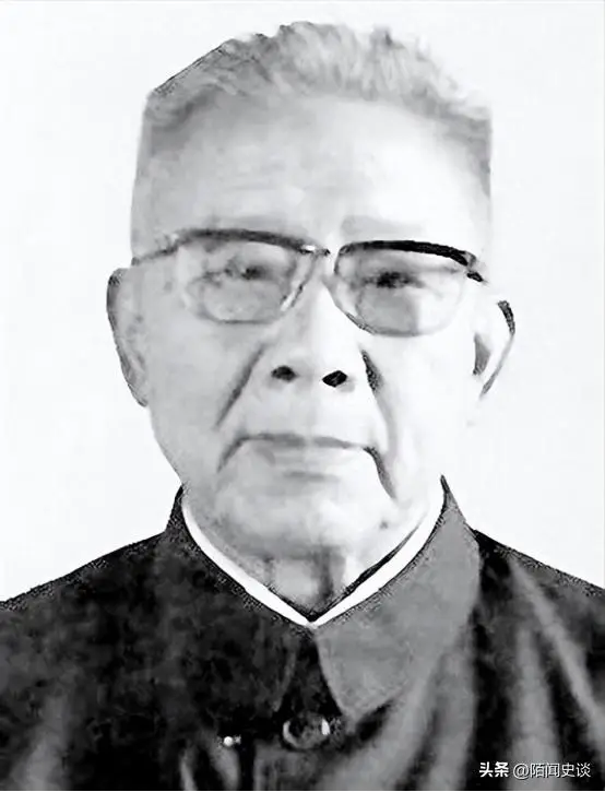 他曾担任副总理，60岁被撤职，69岁被开除党籍，73岁时被恢复名誉