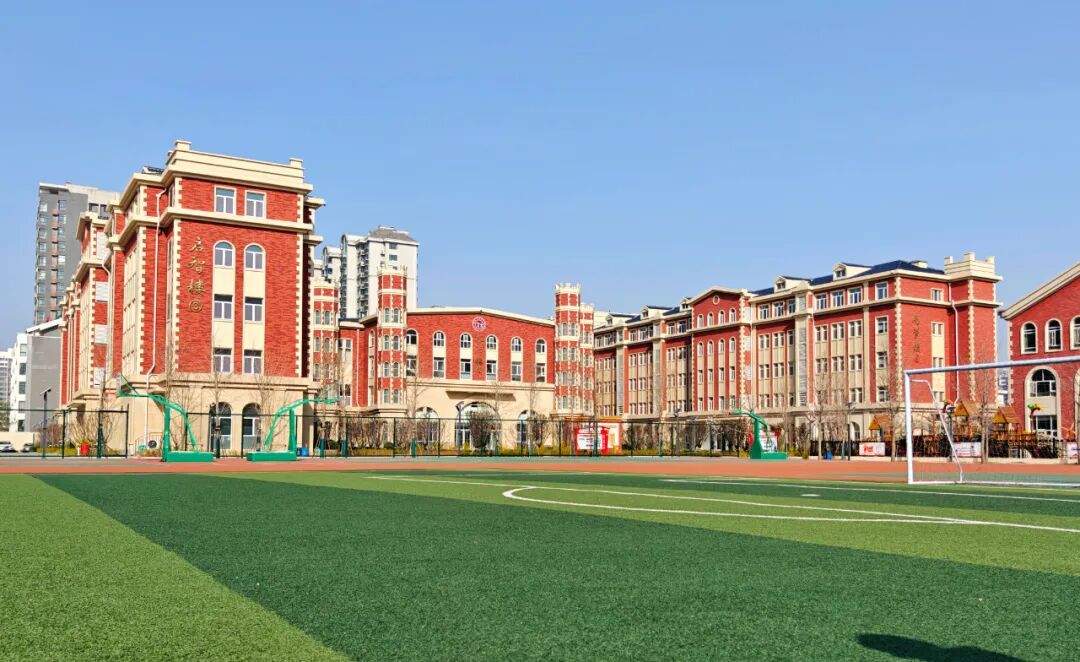 潍坊市奎文第一中学正式揭牌