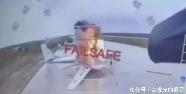 俄军图-160夜袭乌克兰翻车！被雷劈还射不出导弹，行动全中断