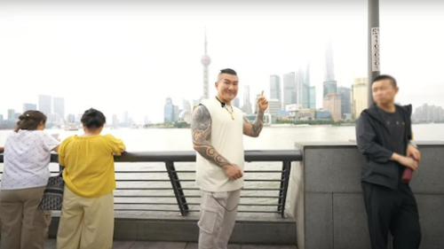 痛骂民进党是骗子！原“台独”网红馆长来中国大陆直播旅游，发现和想象不一样