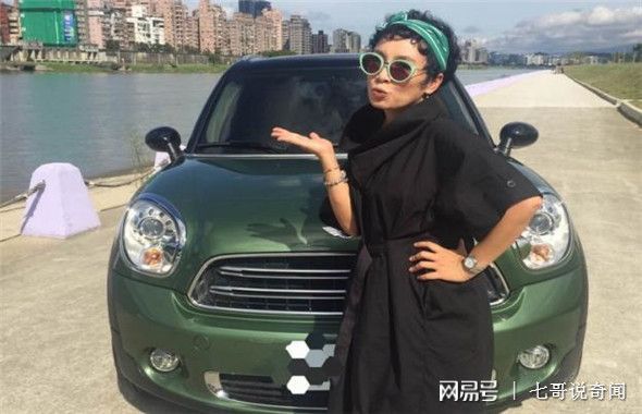 美女造型师挺过婚变，揪失婚女星组妇仇者联盟，共创幸福人生