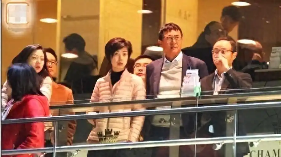 徐威被张怡宁吸引，离开袁立成就婚姻与事业的传奇