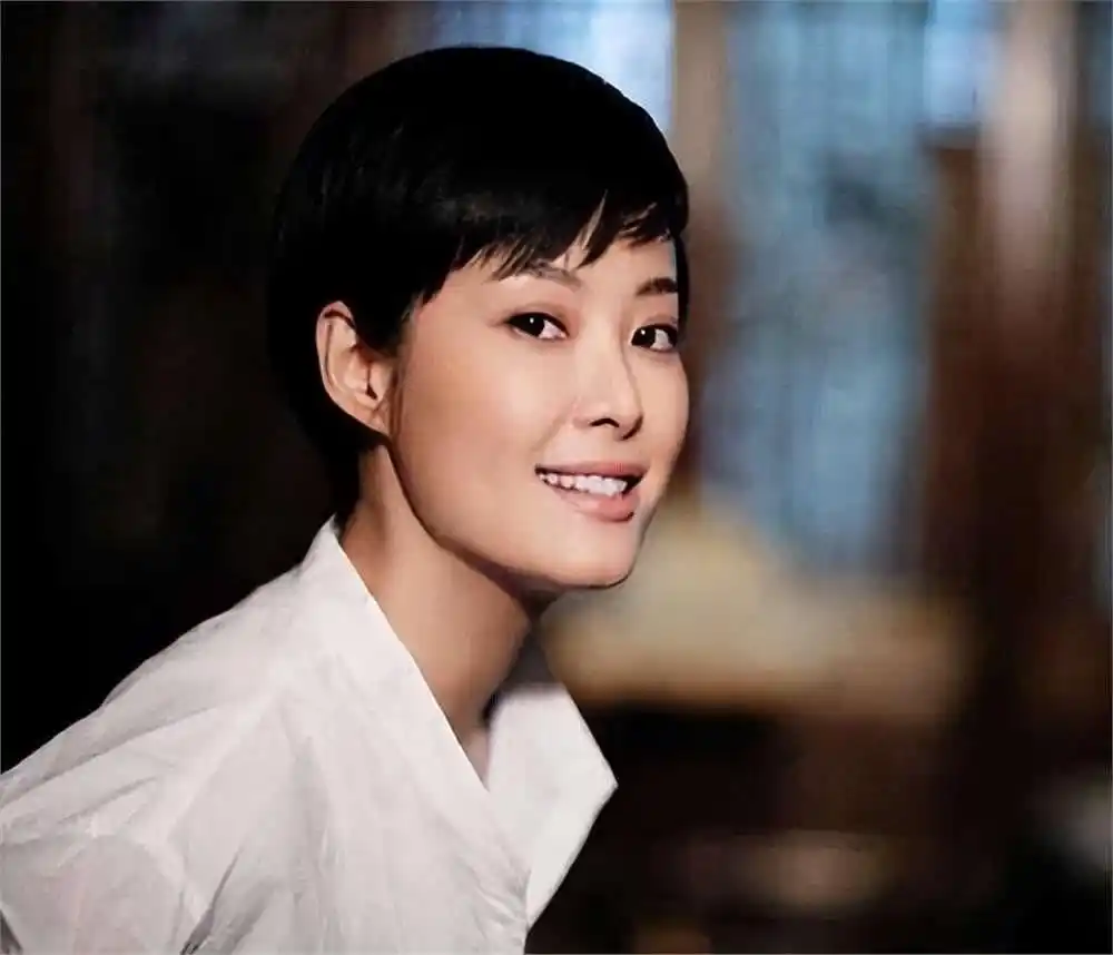 商界才子徐威与袁立：从甜蜜相恋到各自归宿，爱情之路抉择