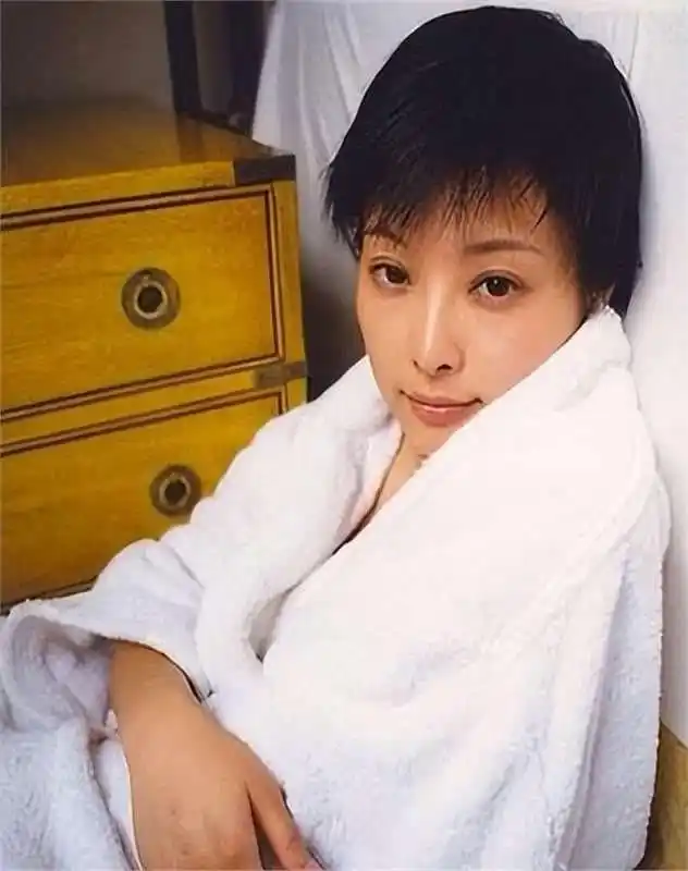 商界才子徐威与袁立：从甜蜜相恋到各自归宿，爱情之路抉择