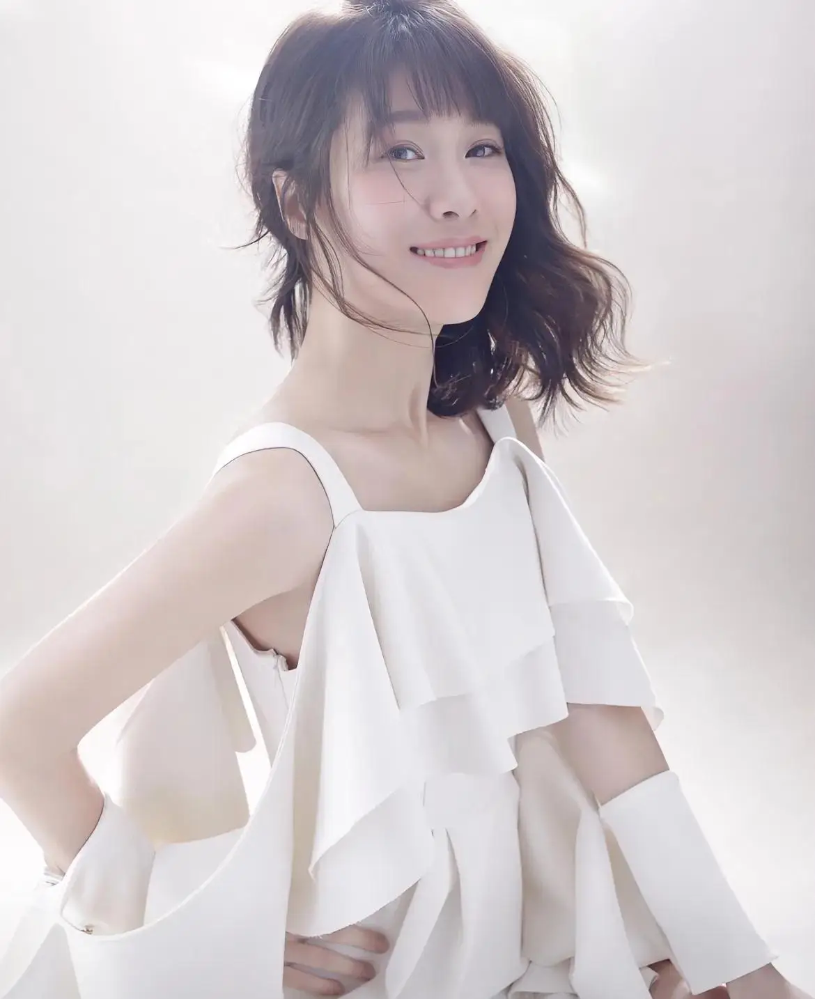 北京卫视12位曾经与现在的美女主持人，每位都是才貌双全