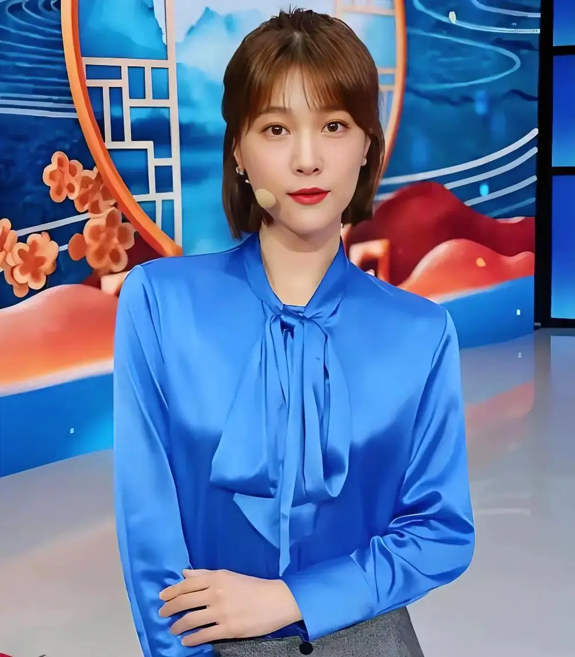 北京卫视12位曾经与现在的美女主持人，每位都是才貌双全