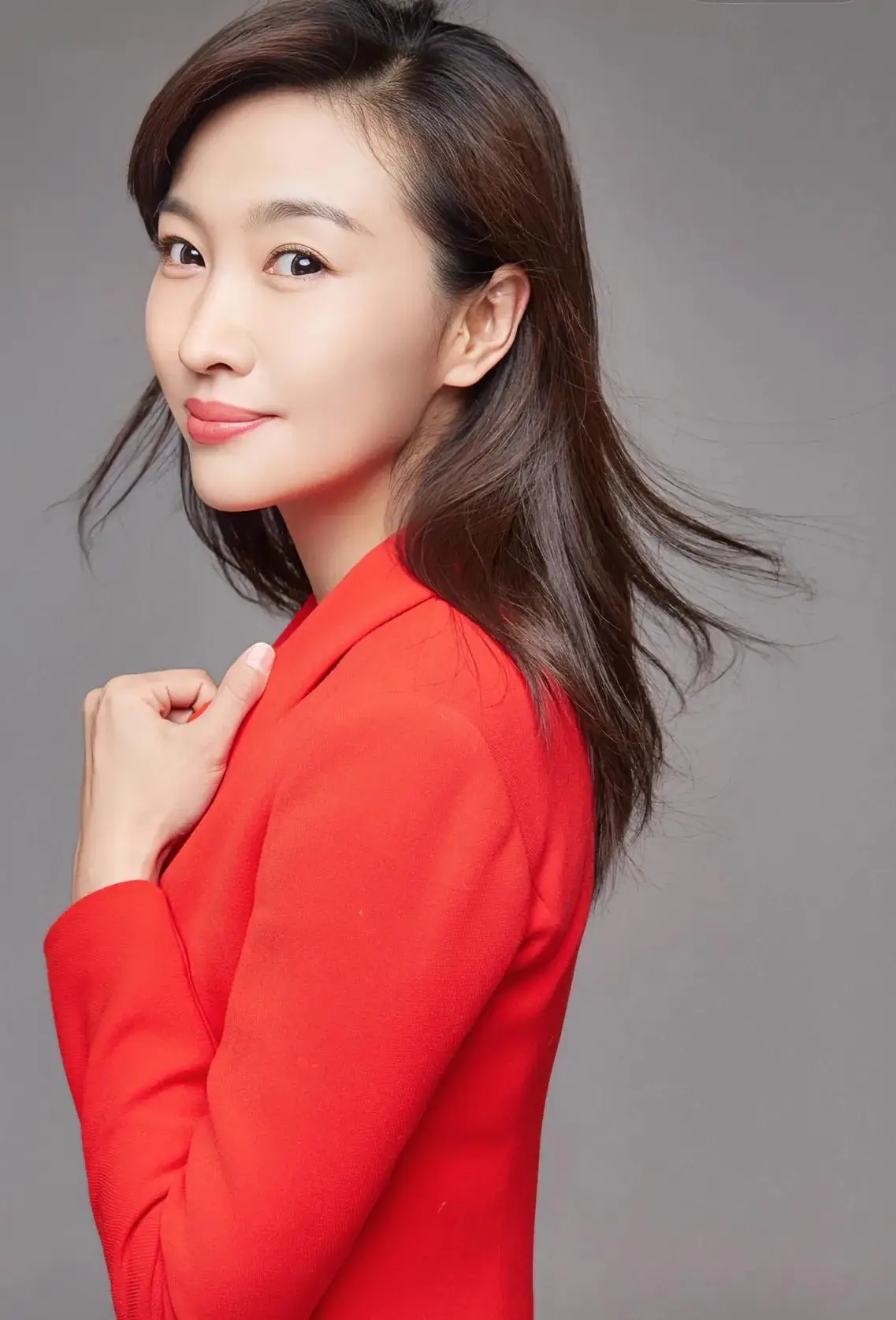 北京卫视12位曾经与现在的美女主持人，每位都是才貌双全