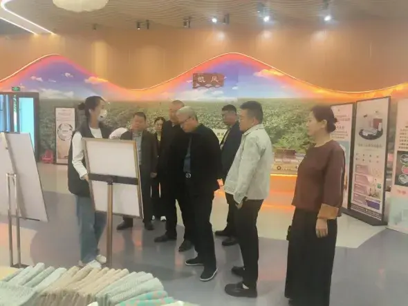 赤峰市河北商会一行到河间市考察调研