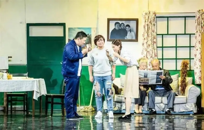岳云鹏春晚通知作品大改，坦然接受！评论区却炸锅了
