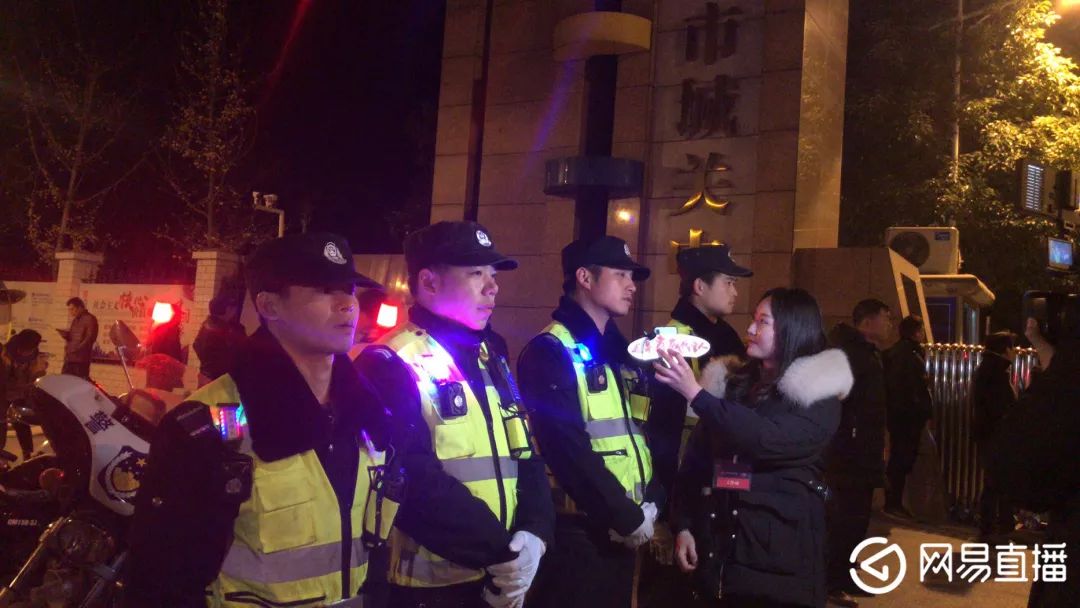 汉川公安的一场直播，155865网友在线围观！