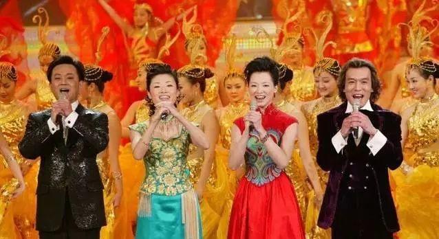从姜昆到朱军董卿，央视春晚主持人是如何选出来的?