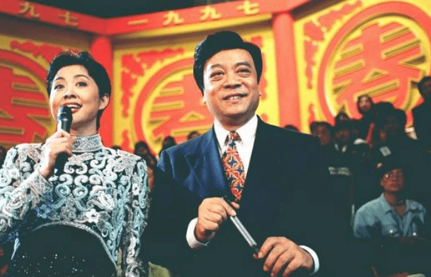 门票不对外发售！央视春晚观众席却每年坐得满满，他们都是什么人