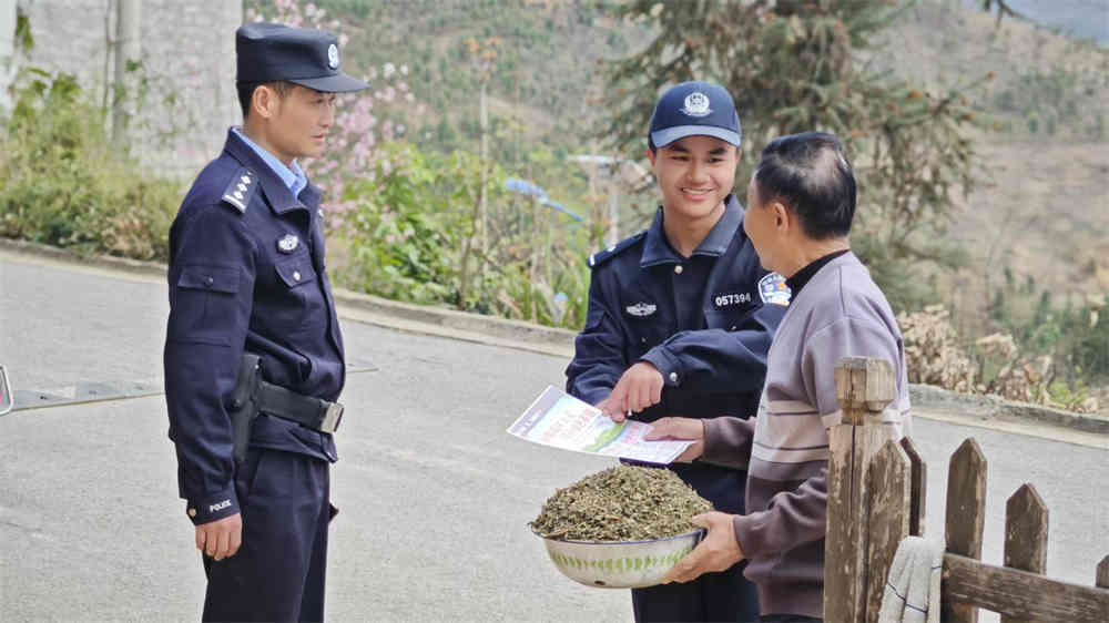 安顺公安：破界联动 织就边界平安幸福网