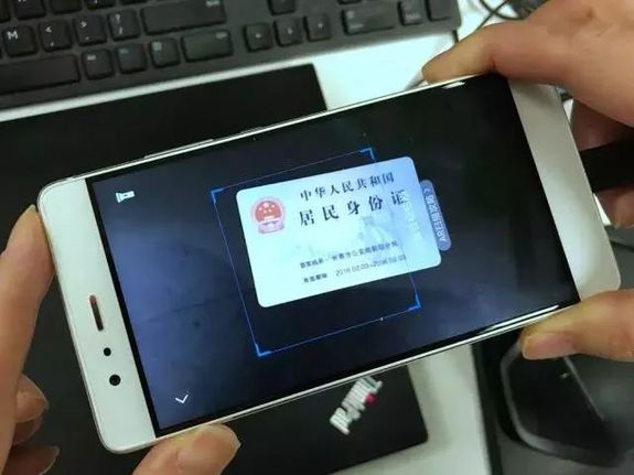 专家解读 | 2018两会新媒体报道观察