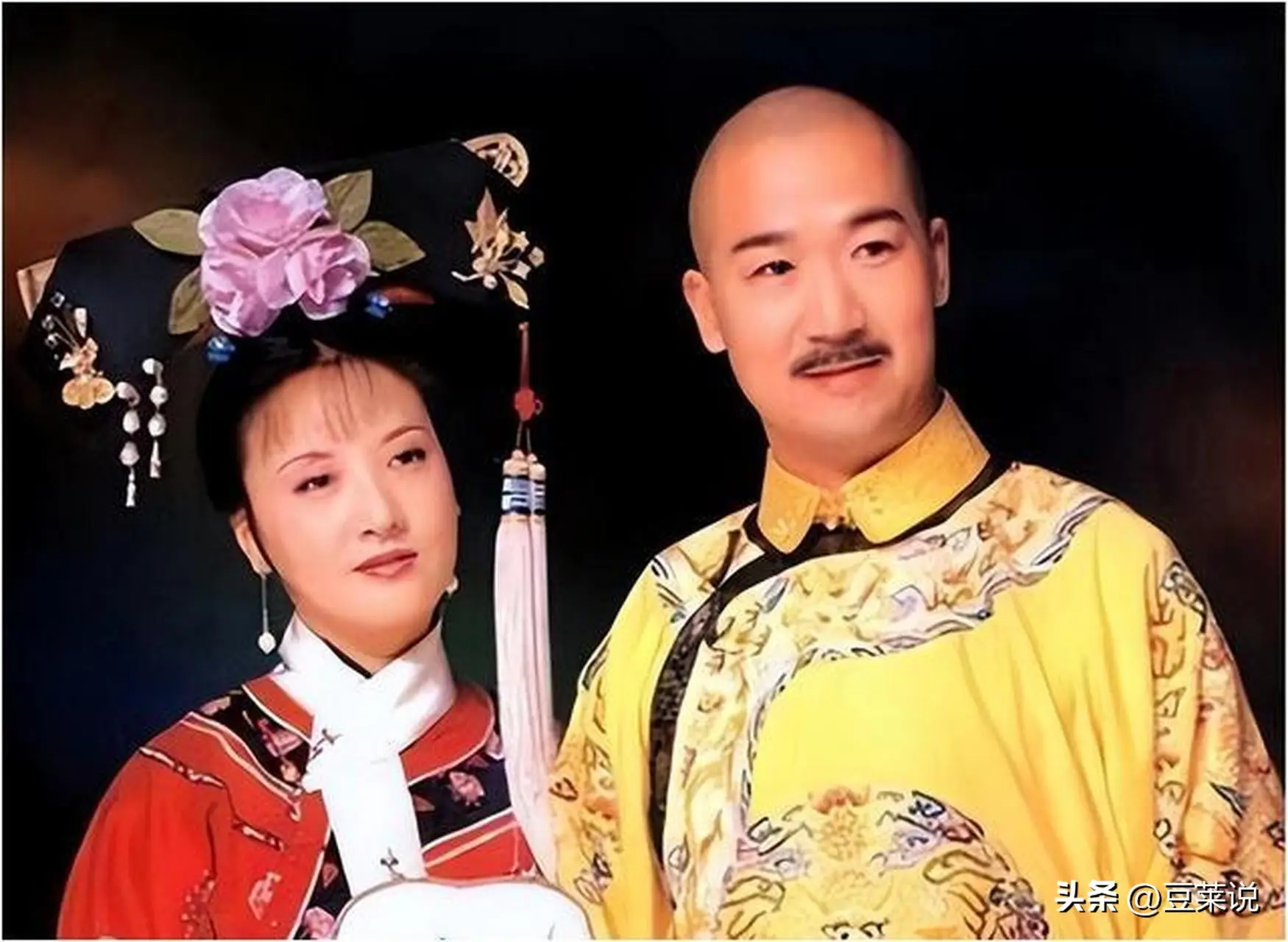 张国立与罗秀春离婚34年，他再婚有烦恼，她至今单身牵挂儿子