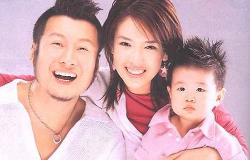 孙兴外遇十年未离婚 甩小女友与“前妻”复合